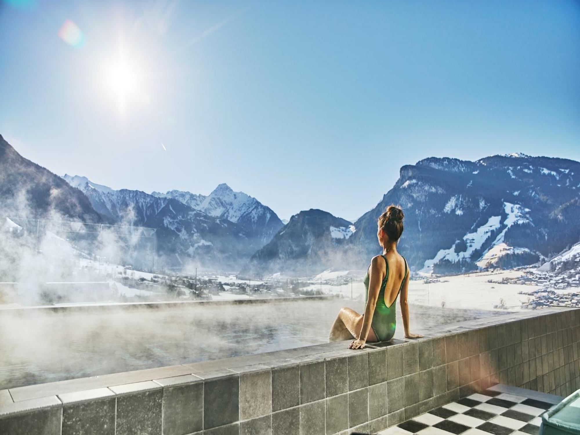 Coolnest Hotel Mayrhofen Exterior foto